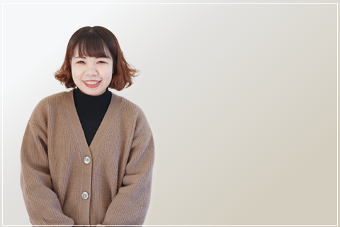 小手川&thinsp;菜穂